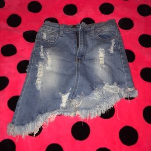 only worn twice!! fashionnova jean skirt!